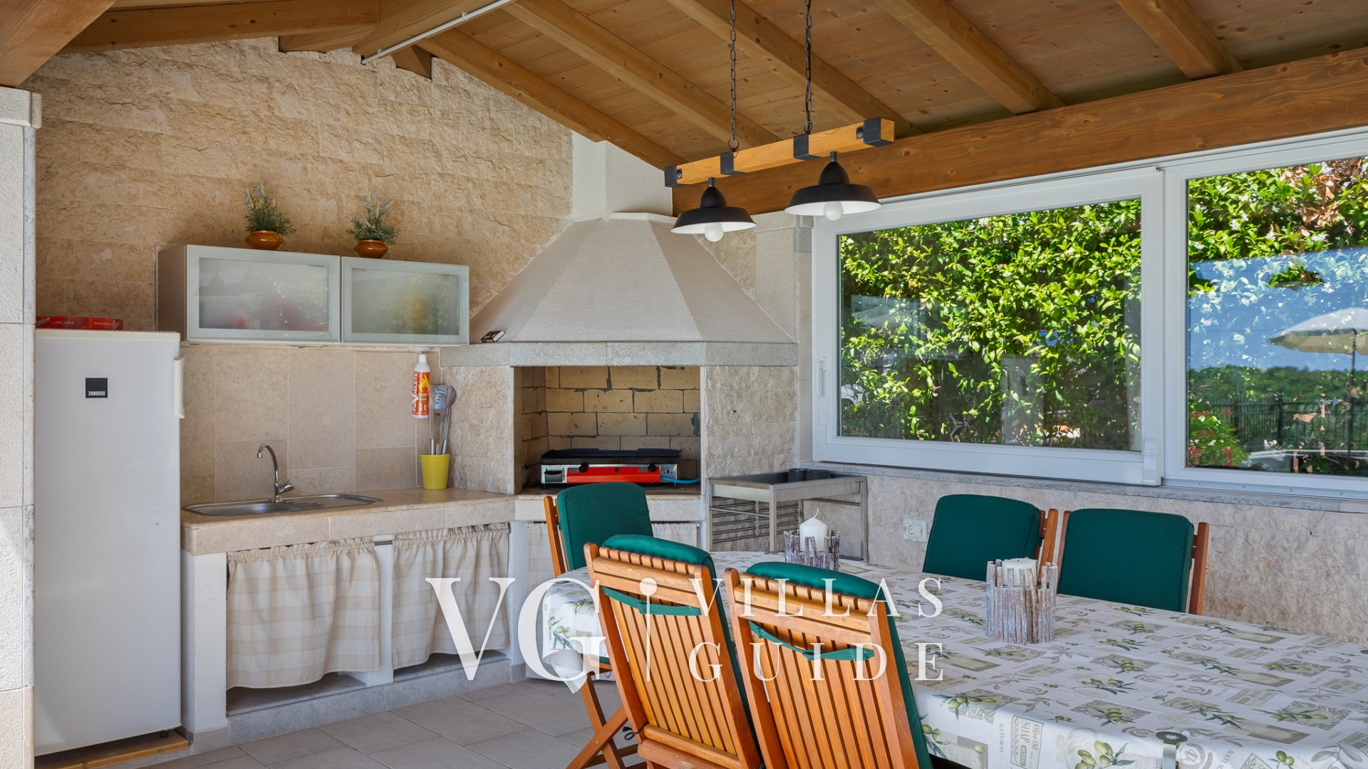 Villa Eva - Kaštel Additional content