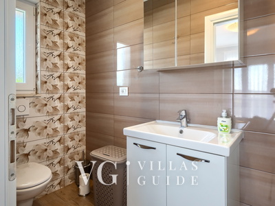 Villa Eva - Kaštel Bathroom