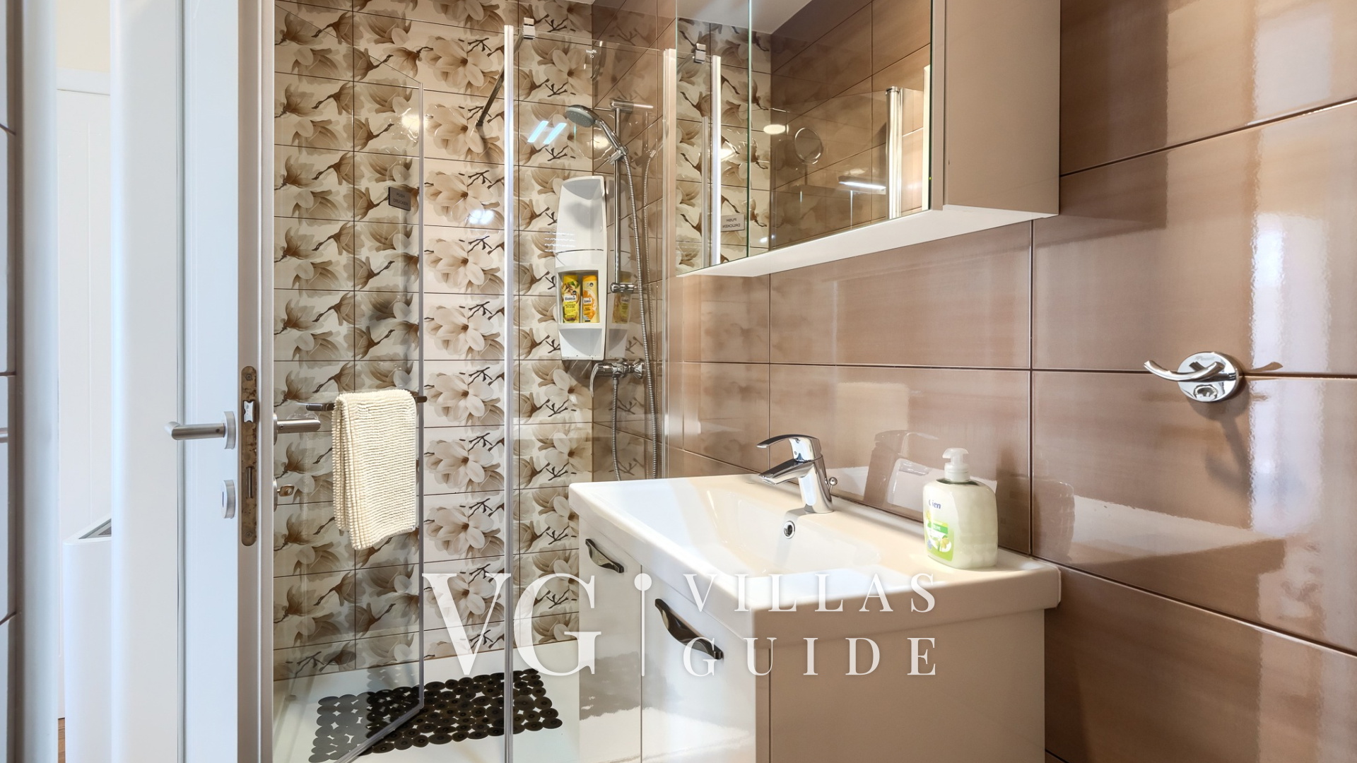 Villa Eva - Kaštel Bathroom