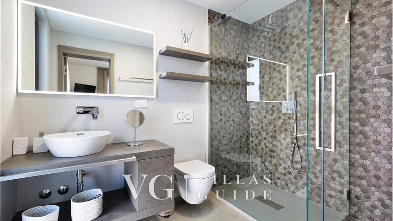 Villa Damian Bathroom