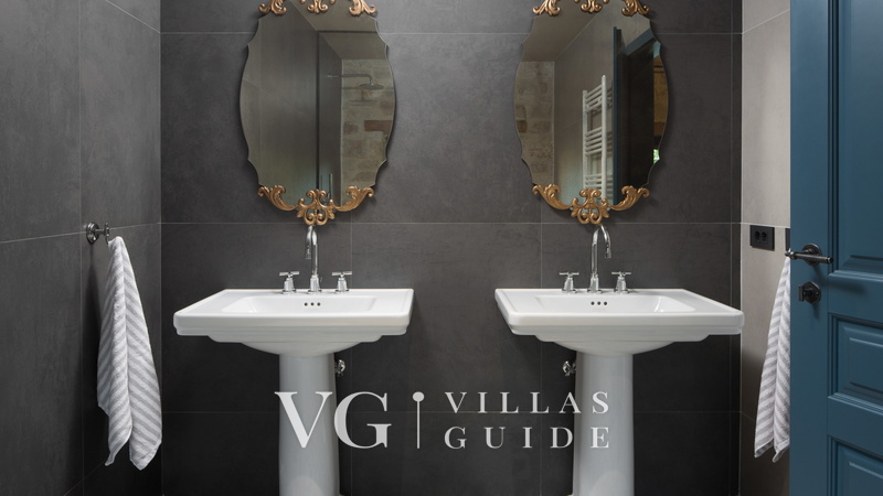 Villa Melon Bathroom