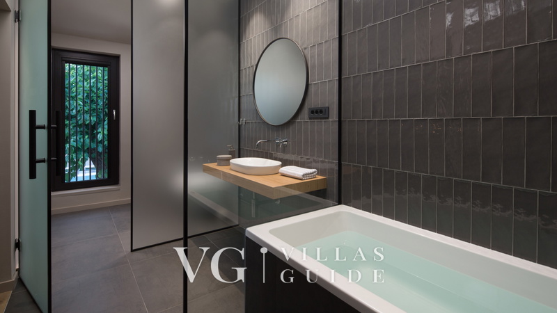 Villa Melon Bathroom