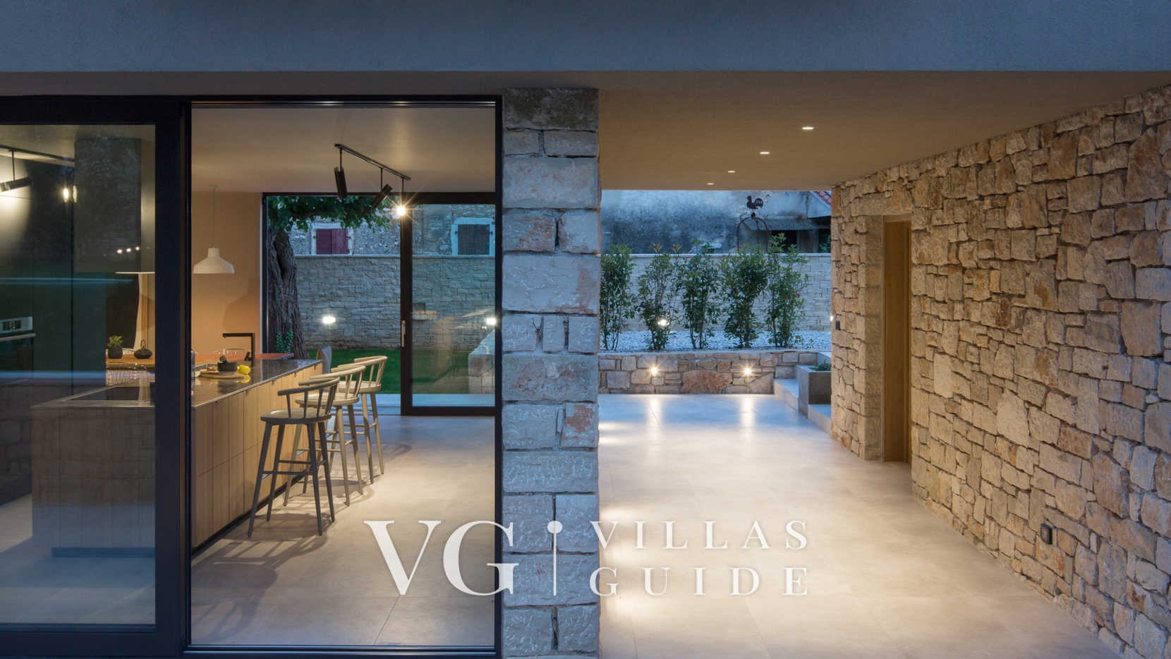 Villa Melon Additional content