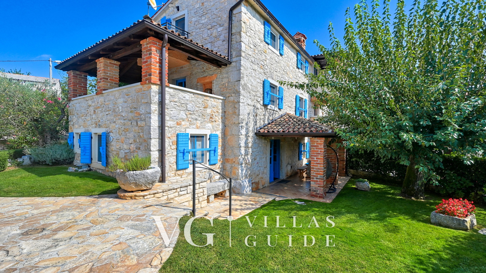 Villa Simone Garten und Außenbereich