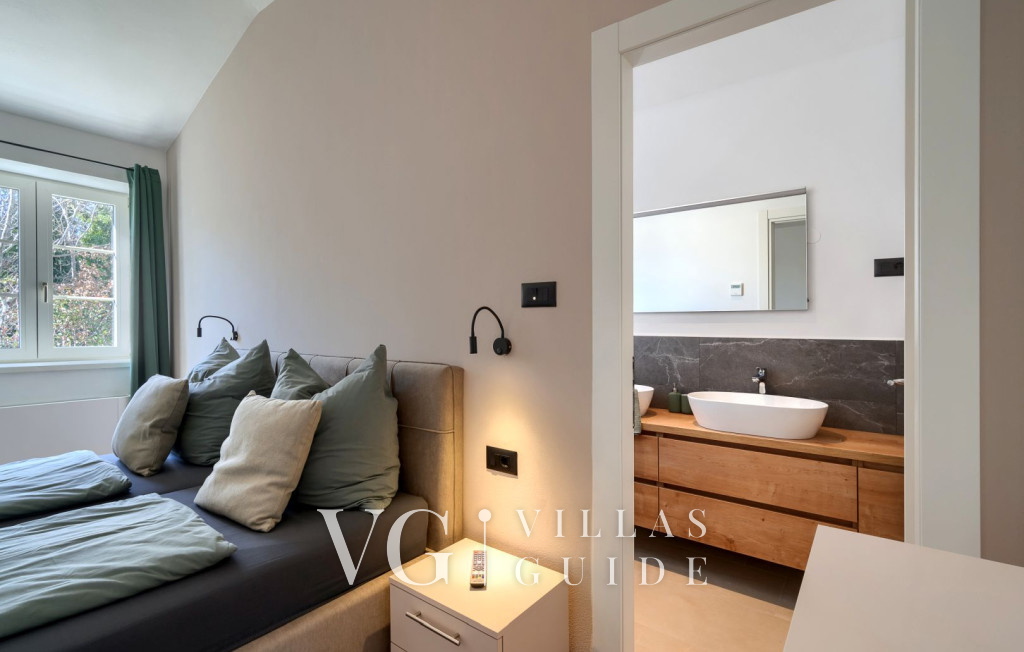 Villa LeGro Bathroom