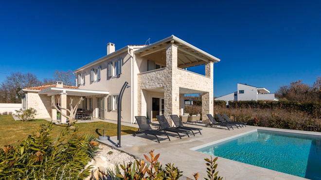 Property Višnjan - Anžići