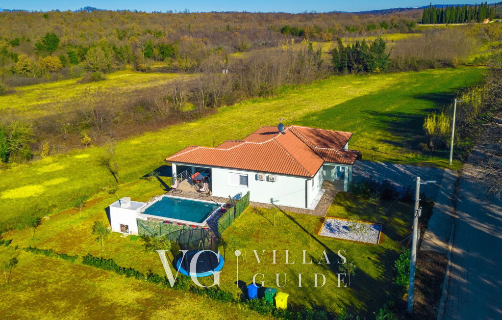 Villa Petar Garten und Außenbereich