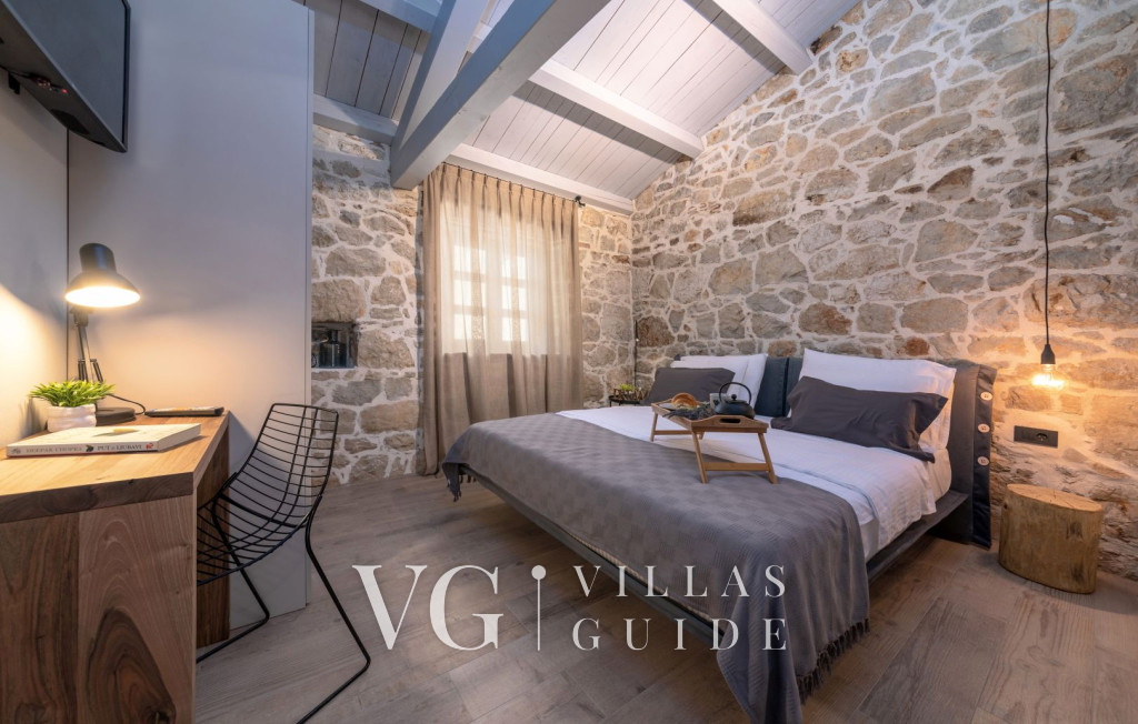 Villa Dvori Bedroom