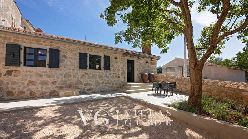 Villa Dvori Additional content