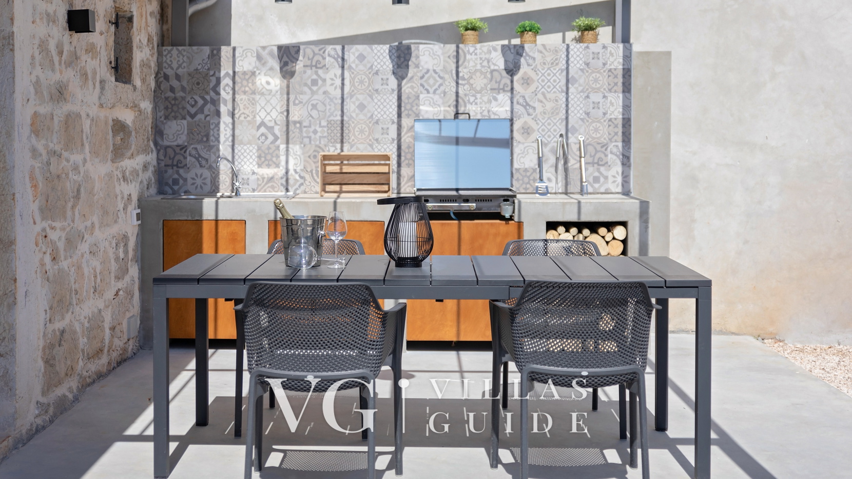 Villa Dvori Additional content