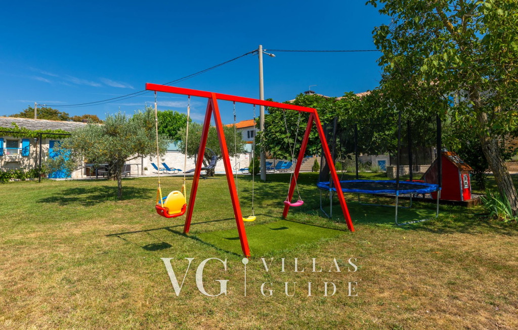 Villa Dussich Additional content