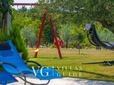 Villa Dussich Additional content