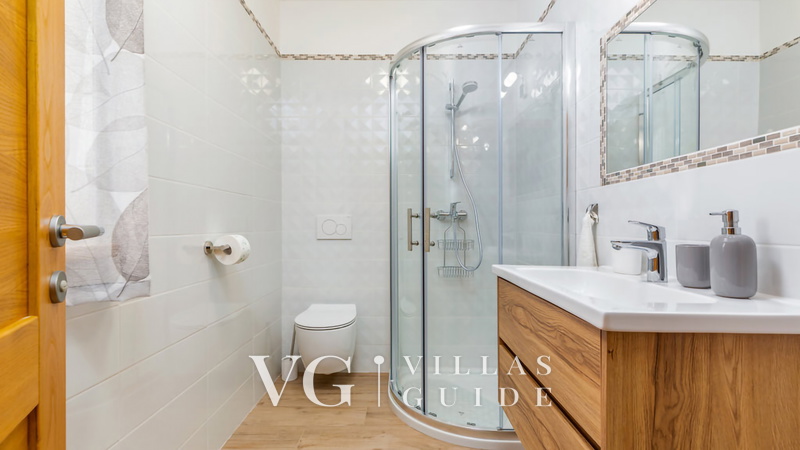 Villa Dussich Bathroom