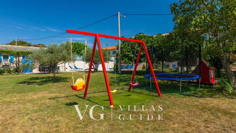 Villa Dussich Additional content