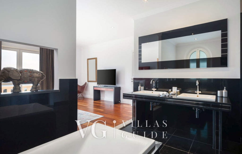 La Villa Dubrovnik Bathroom