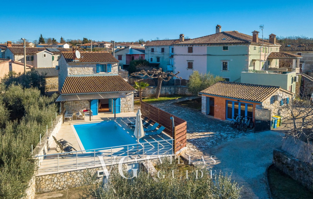 Casa Nadalina Garden and property exterior