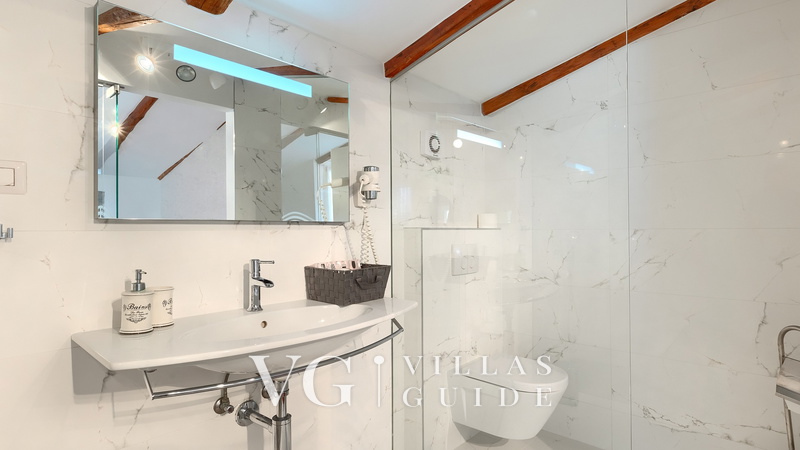 Villa Bruna Bathroom