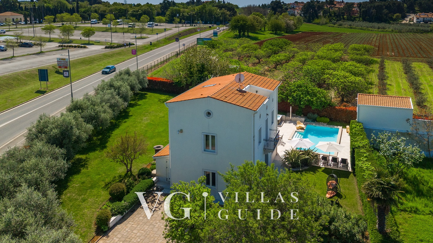 Villa Bruna Garden and property exterior