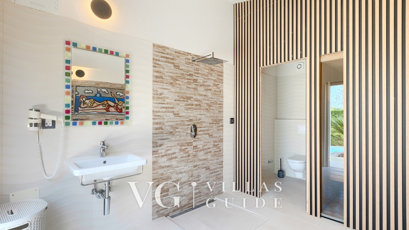 Villa Bruna Guest toilet