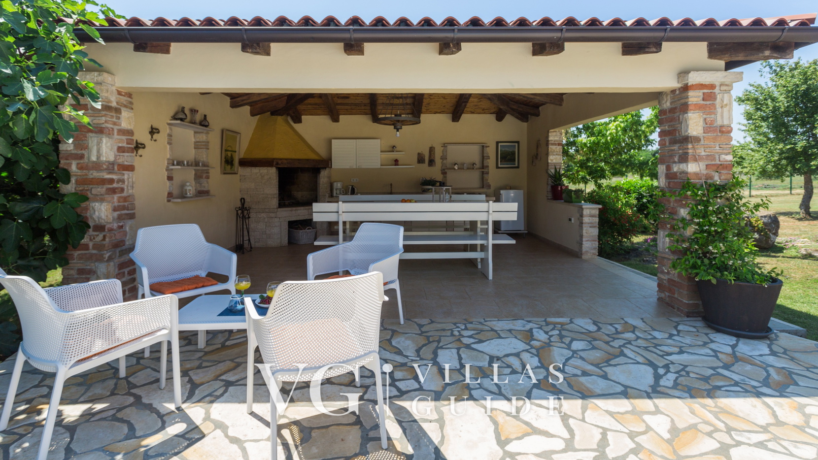 Apartman Pianta Additional content