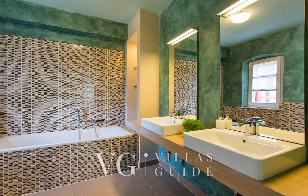 Villa Stupenda Bathroom