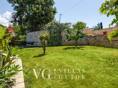 Villa Stupenda Garden and property exterior