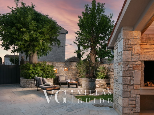 Comfort Residence Pietre d'Istria with shared pool