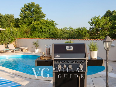 Standard Residence Pietre d'Istria with shared pool