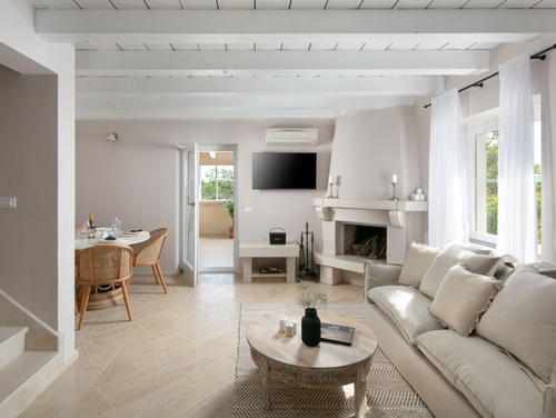 Standard Residence Pietre d'Istria with shared pool