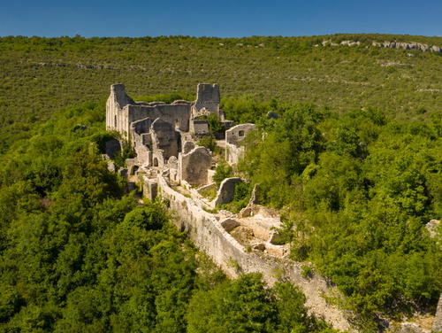 Standard Residence Pietre d'Istria with shared pool