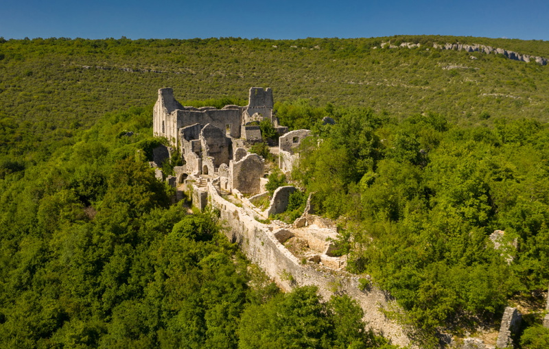 Standard Residence Pietre d'Istria with shared pool