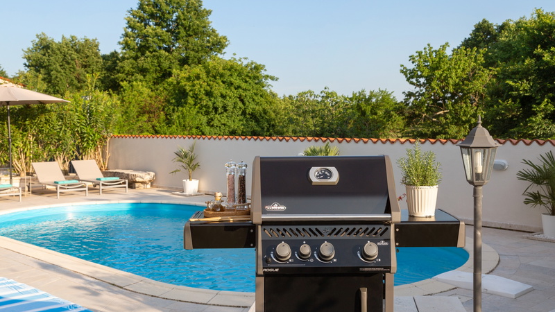 Standard Residence Pietre d'Istria with shared pool