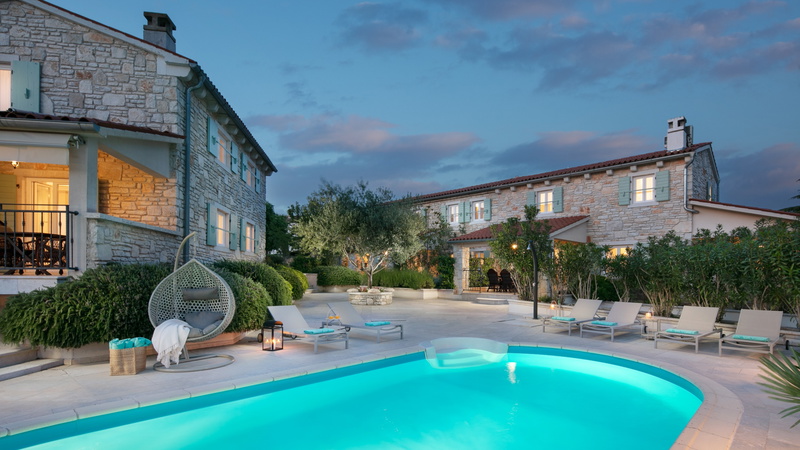 Standard Residence Pietre d'Istria with shared pool