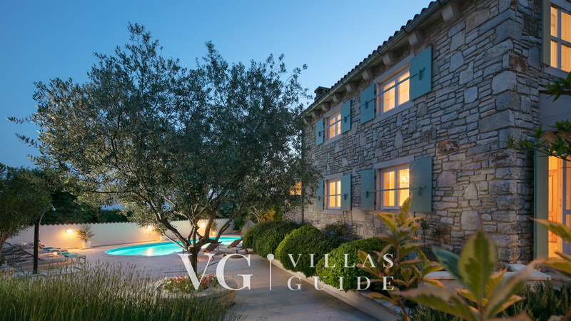 Standard Residence Pietre d'Istria with shared pool