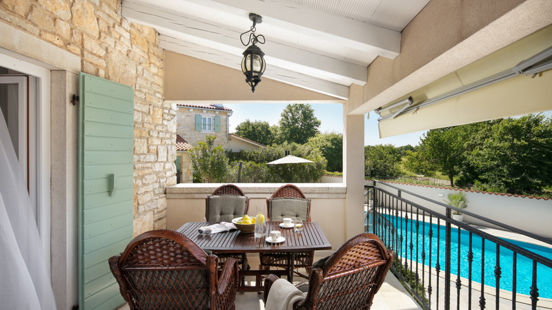 Standard Residence Pietre d'Istria with shared pool