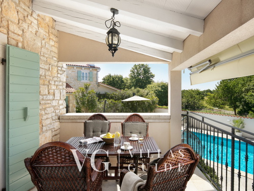 Standard Residence Pietre d'Istria with shared pool