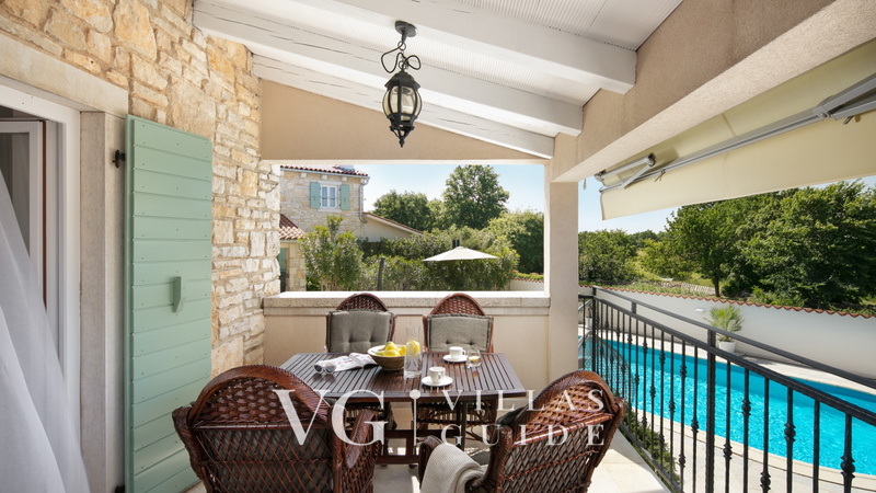 Standard Residence Pietre d'Istria with shared pool