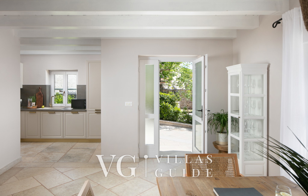 Superior Residence Pietre d'Istria with shared pool Küche