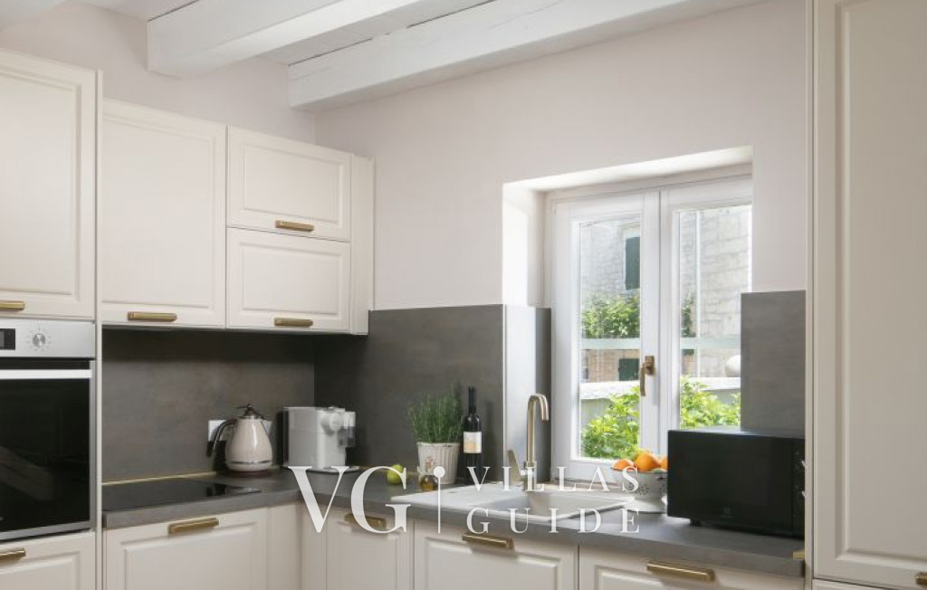 Superior Residence Pietre d'Istria with shared pool Küche