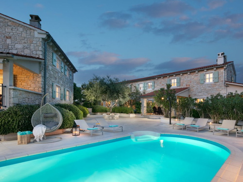 Superior Residence Pietre d'Istria with shared pool
