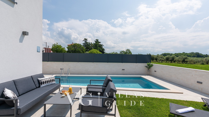 Casa Valero Additional content