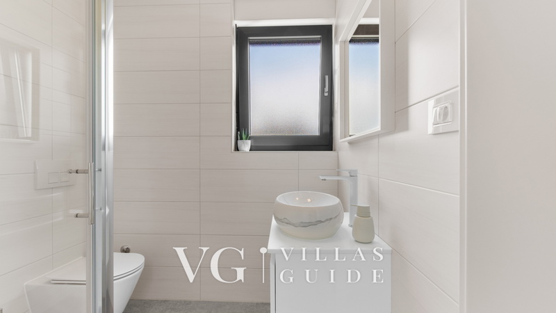 Casa Valero Bathroom