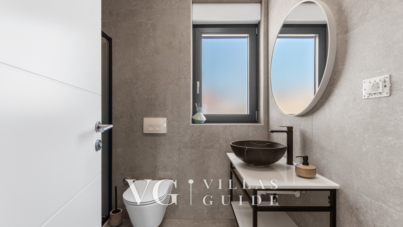 Casa Valero Bathroom