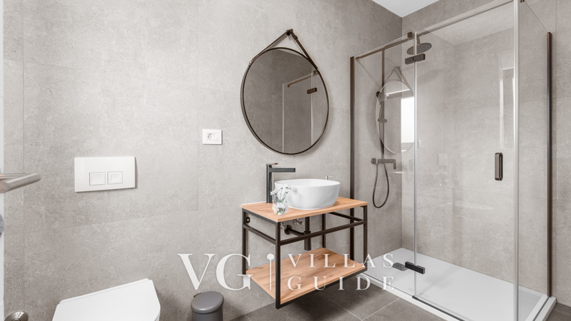 Casa Valero Bathroom