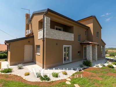 Villa Keli Garden and property exterior