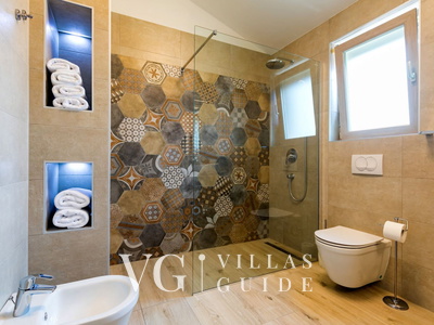 Villa Keli Bathroom
