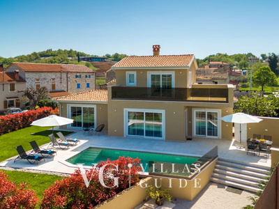 Villa Onit Garden and property exterior