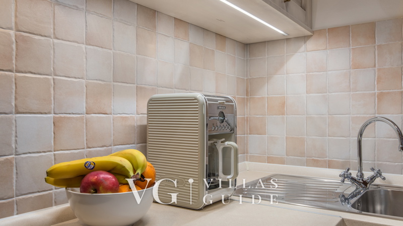 Heritage Villa Croc Kitchen