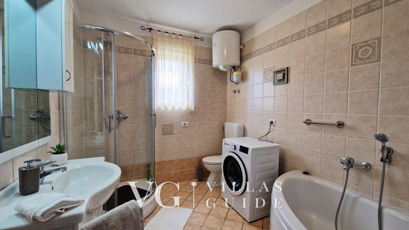 Villa Katina Bathroom