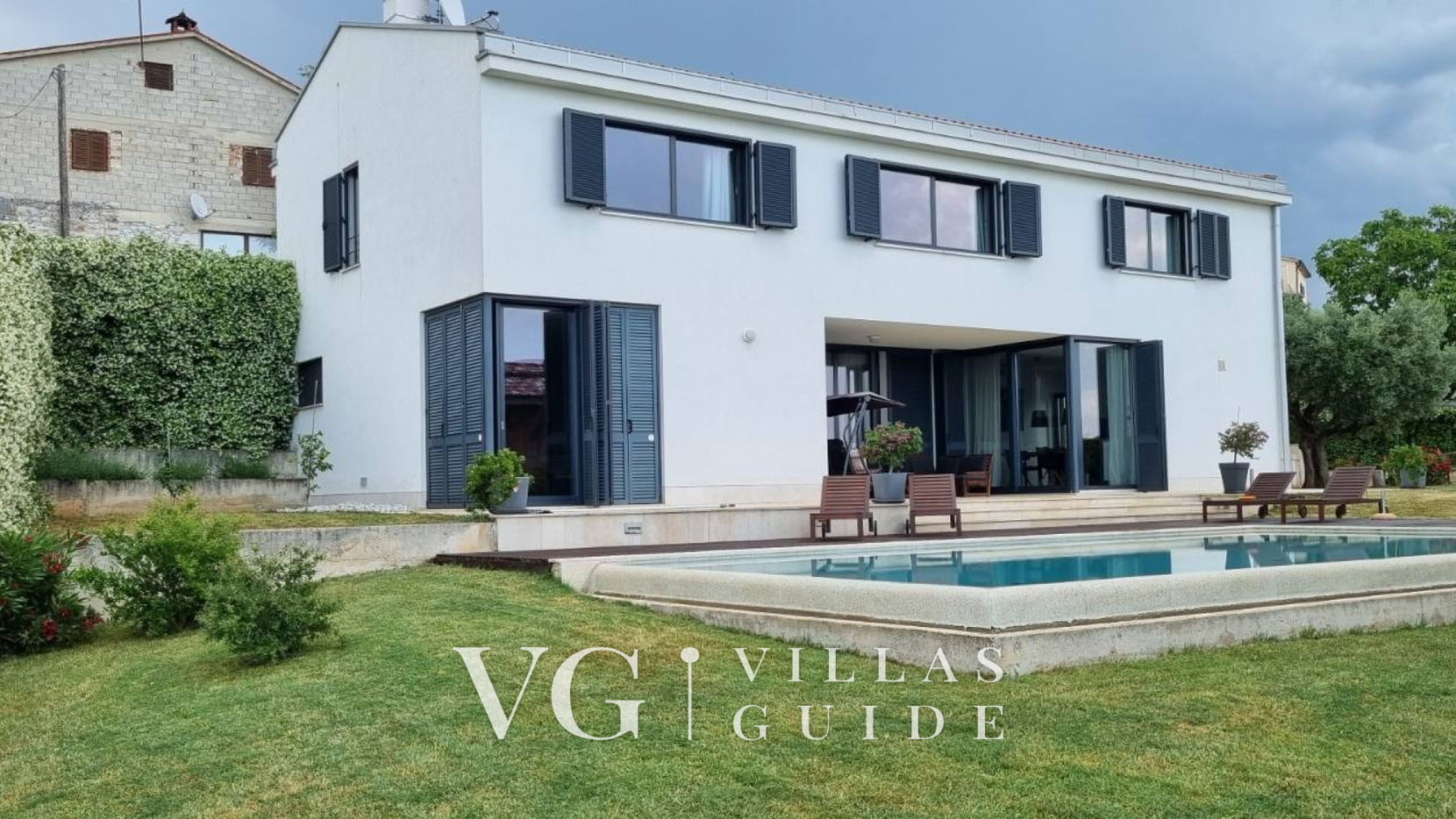 Villa Anna - Višnjan Garten und Außenbereich